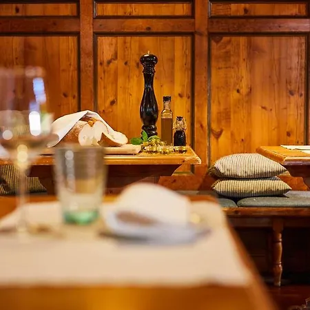 Classik Martinshof, Messe Hotel Monaco di Baviera